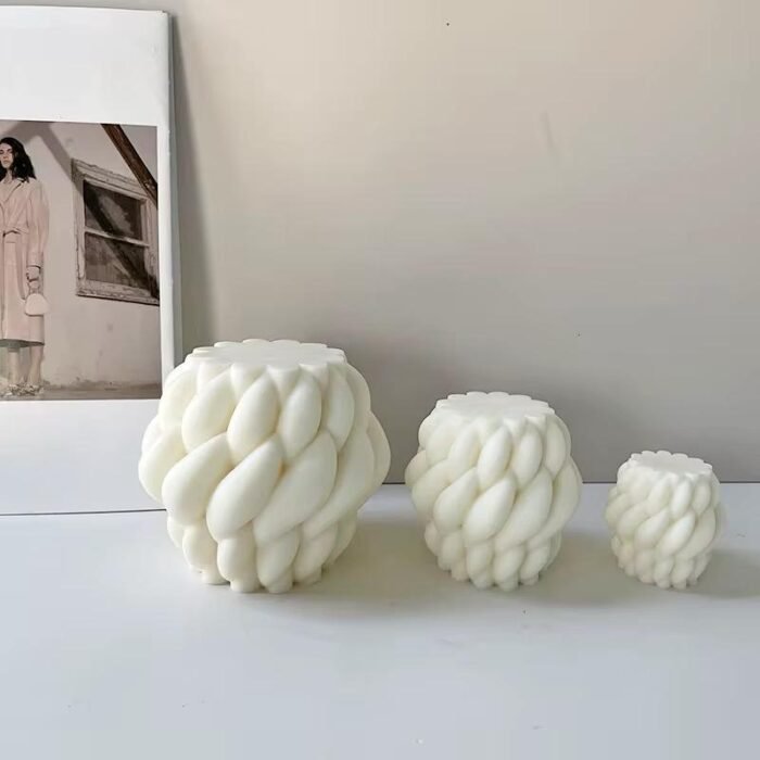 ⁦قالب سليكون كرة مجدول- صغير⁩ - الصورة ⁦2⁩