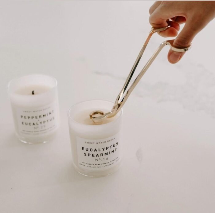 ⁦مقص فتايل شمع - لون ذهبي⁩ - الصورة ⁦2⁩