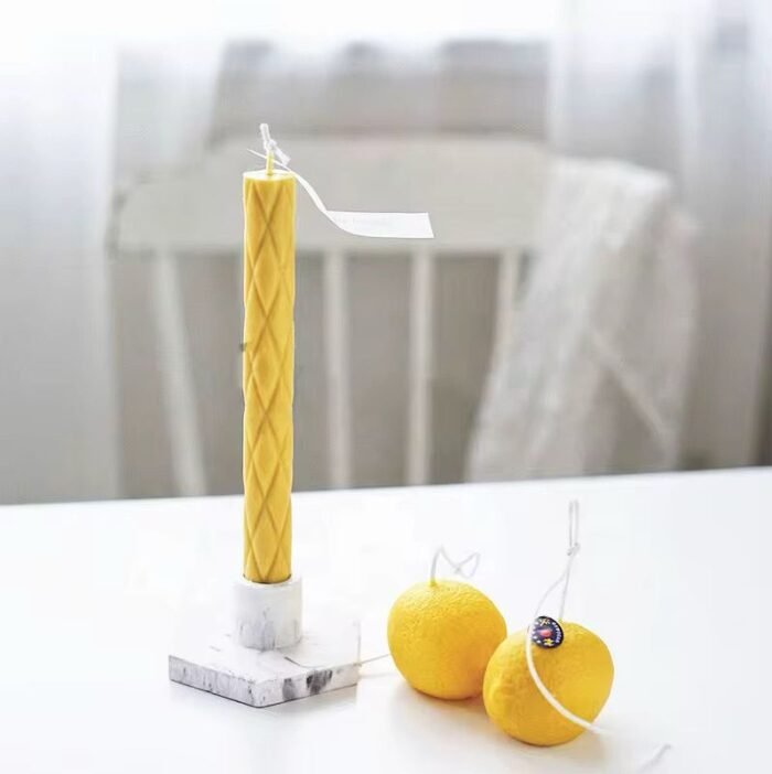 ⁦قالب أكريلك دائري مجدول⁩ - الصورة ⁦2⁩