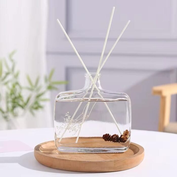 ⁦علب معطر اعواد مستطيل مائل 200 مل -مع غطاء ضغط ذهبي⁩ - الصورة ⁦2⁩