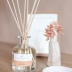 علب معطر اعواد دائري شفاف مع غطاء ضغط ذهبي - 150 مل