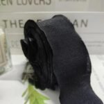 شريط هدايا مموج اسود - عرض 4 سم