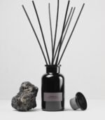زجاجة معطر أعواد دائرية لون اسود مع غطاء زجاج - 500 مل