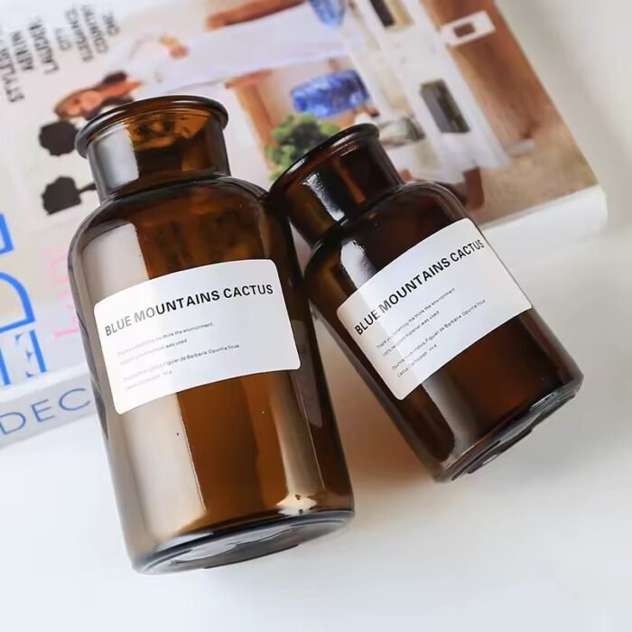 ⁦زجاجة معطر اعواد دائري لون عنبري مع غطاء زجاج -500 مل⁩ - الصورة ⁦4⁩