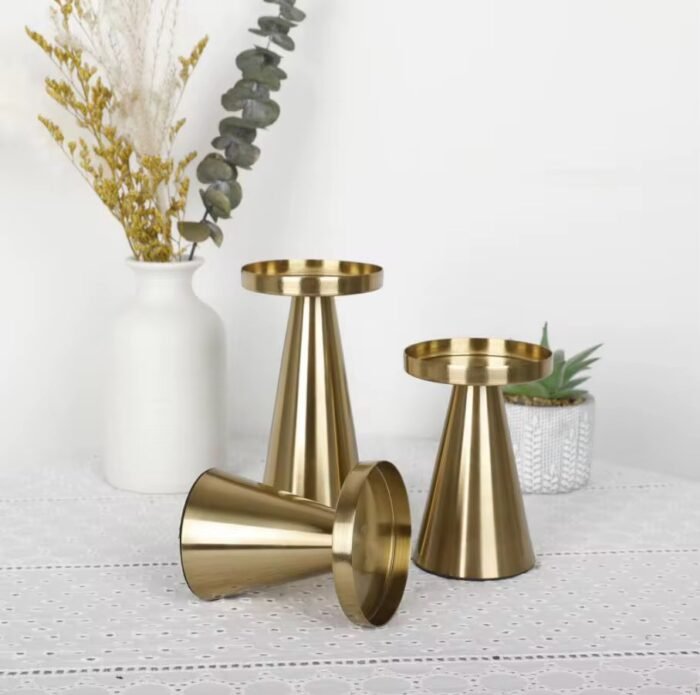 ⁦شمعدان فنتج نحاسي - 3 قطع⁩ - الصورة ⁦3⁩