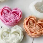 قالب سيليكون طفل نائم داخل الوردة