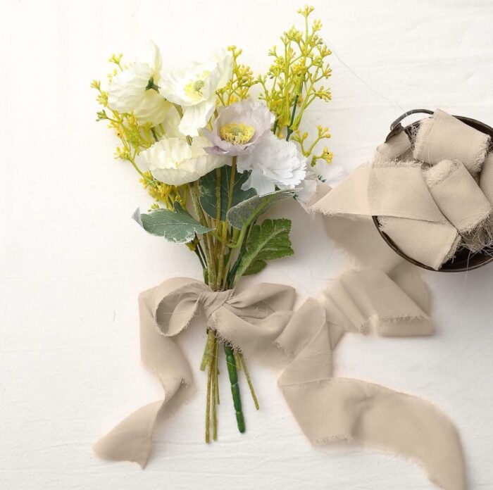 ⁦شريط هدايا انيق - بيج لاتيه⁩ - الصورة ⁦2⁩