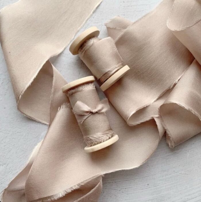 ⁦شريط هدايا انيق - بيج لاتيه⁩ - الصورة ⁦4⁩