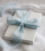 شريط هدايا انيق - ازرق بيبي