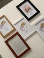 برواز اطار خشبي فاتح  - صغير