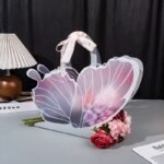 ⁦حقيبة الفراشة للزهور والهدايا⁩ - الصورة ⁦2⁩